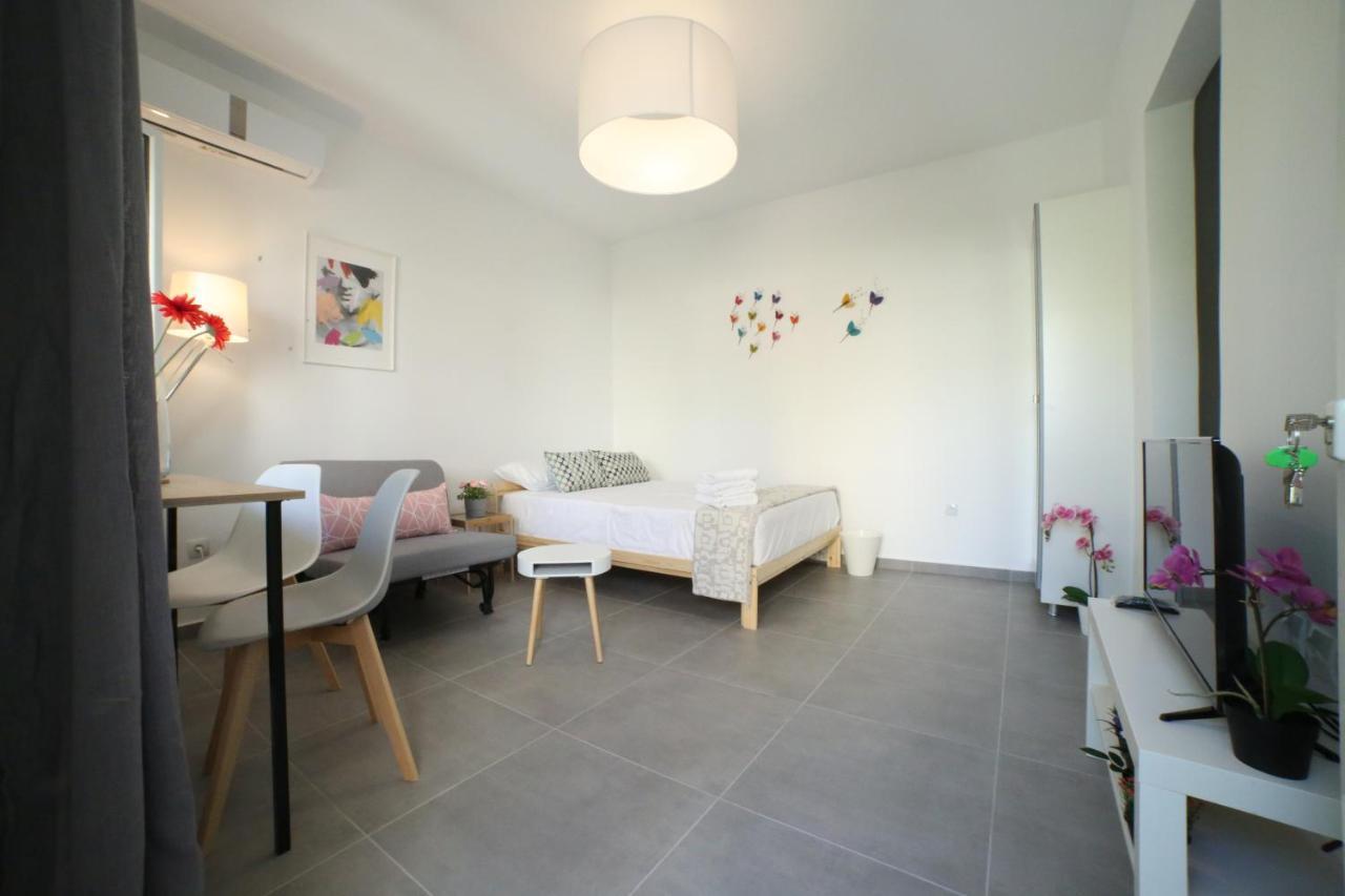 Cozy Studio 4U Gazi - Center 雅典 外观 照片